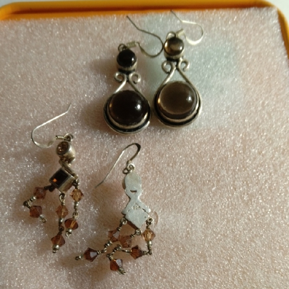 Elegant Brown Dangle Earrings Set